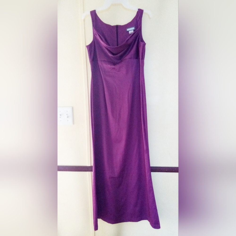 Aqua blues Women's long purple Scoop Neck Sleeveless satin dress